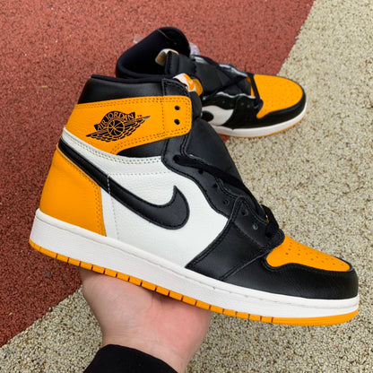 NIKE AIR JORDAN 1