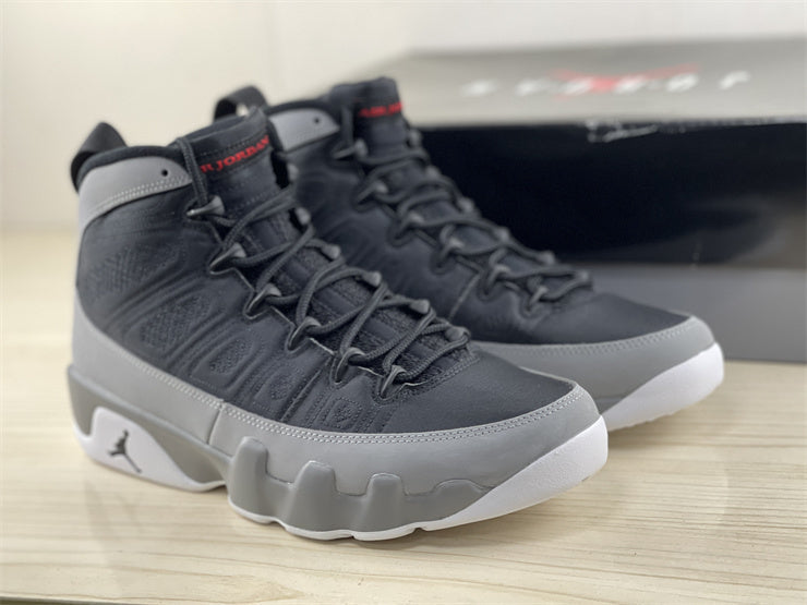 AIR JORDAN 9