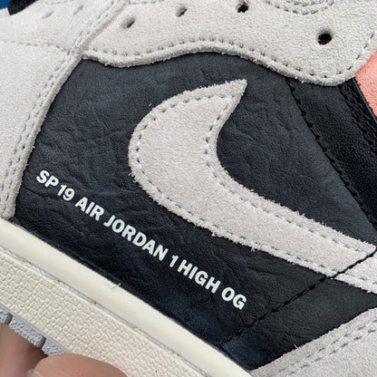 NIKE AIR JORDAN 1
