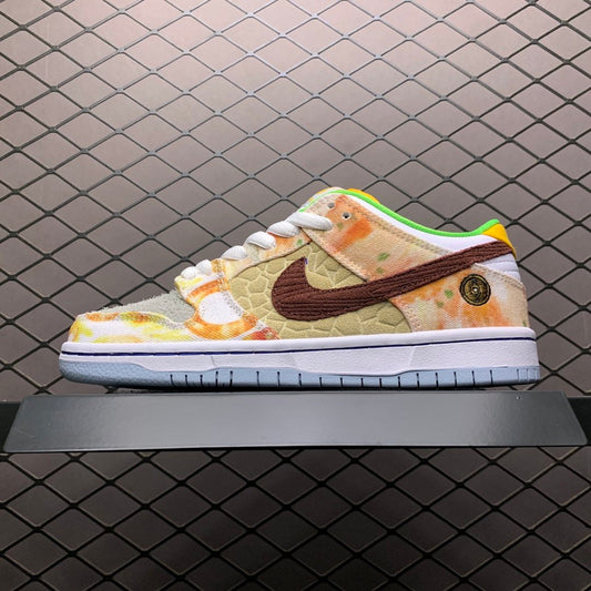 NIKE DUNK LOW