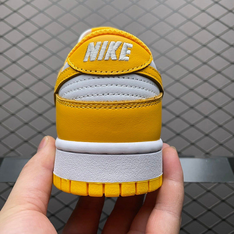 NIKE DUNK LOW