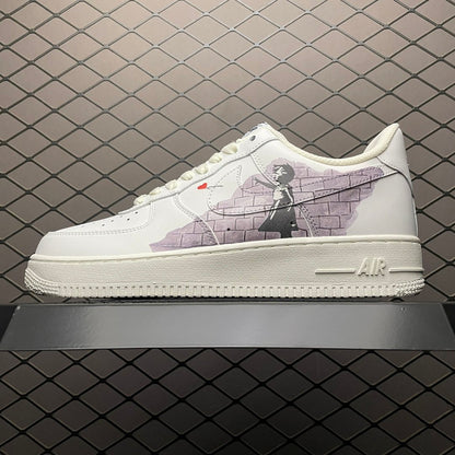 NIKE AIR FORCE 1