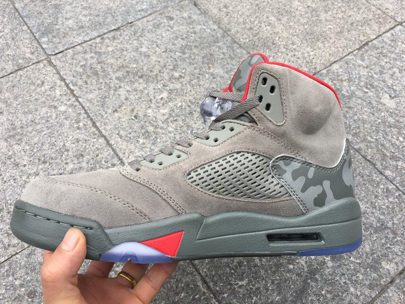 AIR JORDAN 5