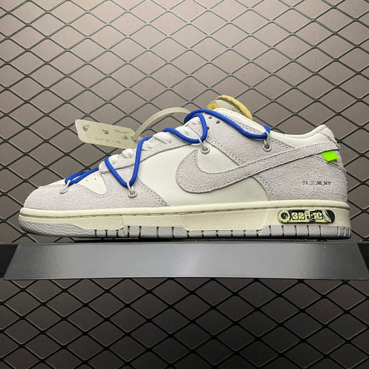 NIKE DUNK LOW