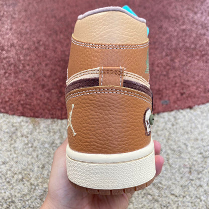 NIKE AIR JORDAN 1