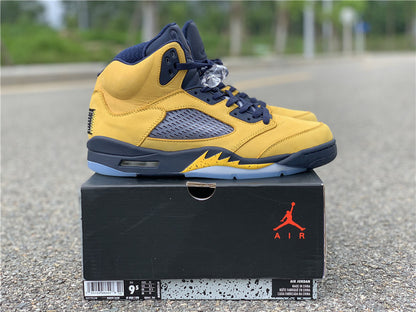 AIR JORDAN 5