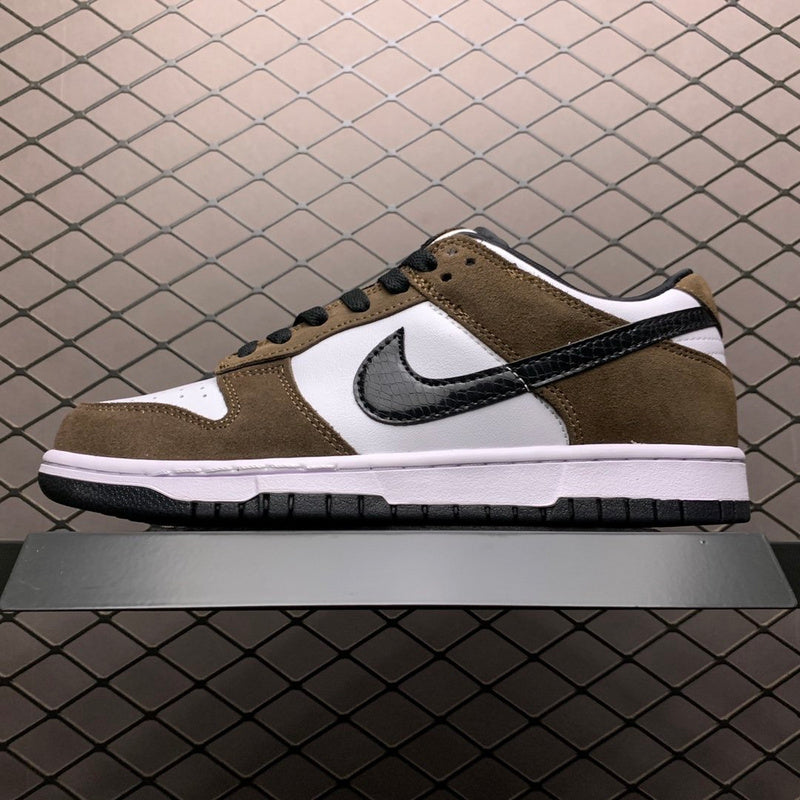 NIKE DUNK LOW