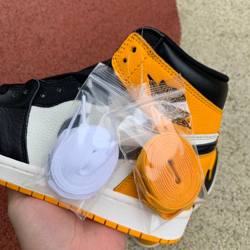 NIKE AIR JORDAN 1