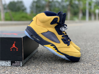 AIR JORDAN 5
