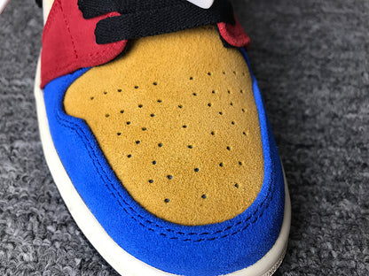 NIKE AIR JORDAN 1