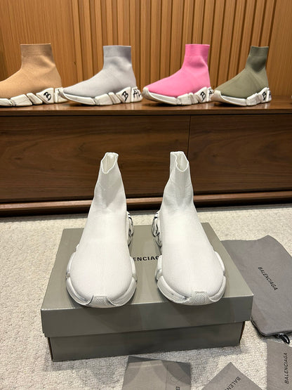 BALENCIAGA