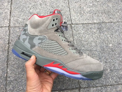 AIR JORDAN 5