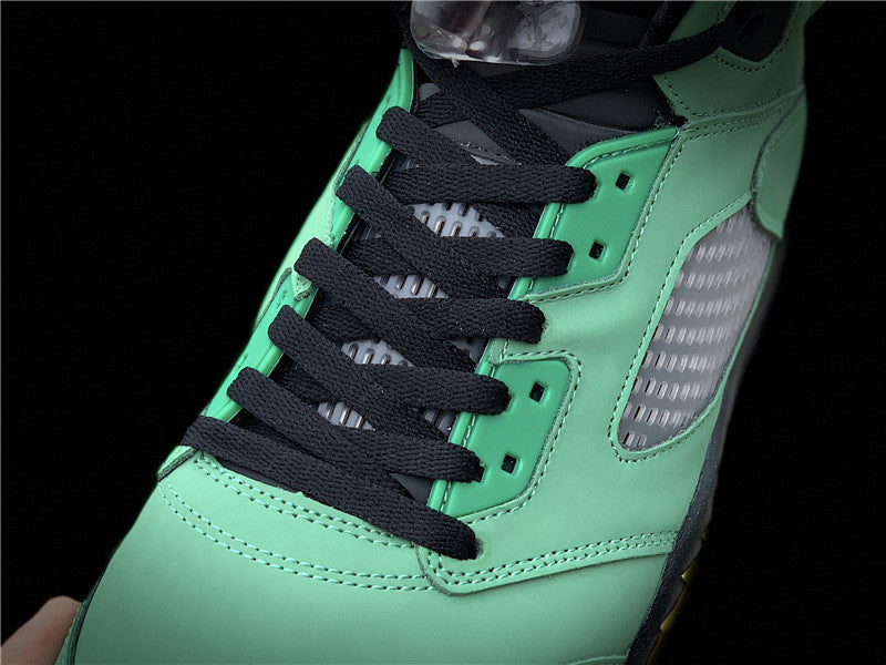 AIR JORDAN 5