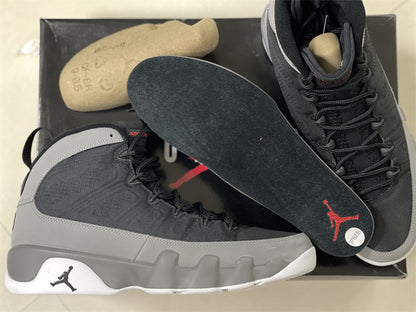 AIR JORDAN 9