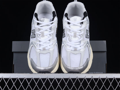 NEW BALANCE 530