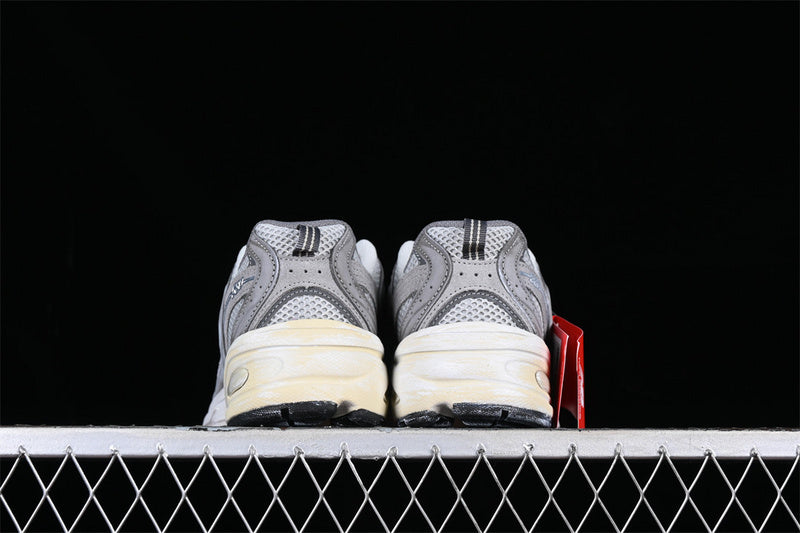 NEW BALANCE 530