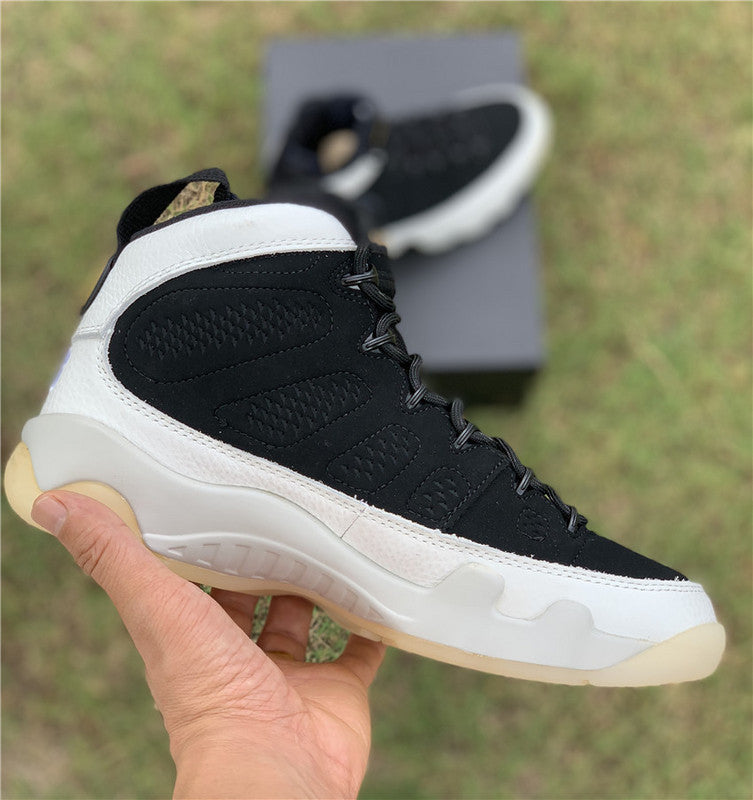 AIR JORDAN 9
