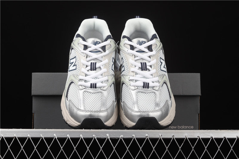 NEW BALANCE 530