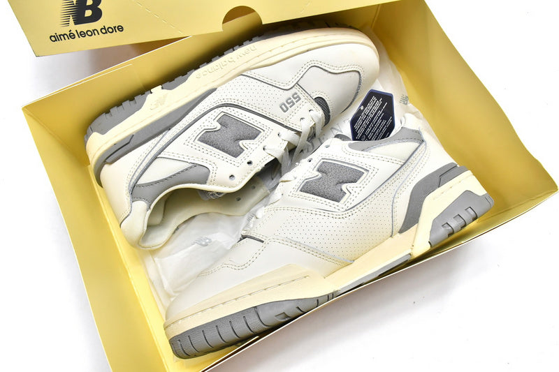 NEW BALANCE 550