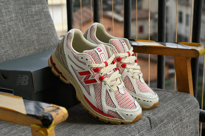 NEW BALANCE 1906R