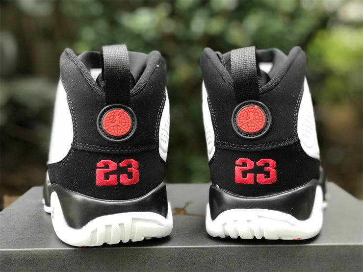 AIR JORDAN 9