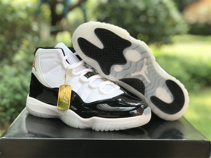 AIR JORDAN 11