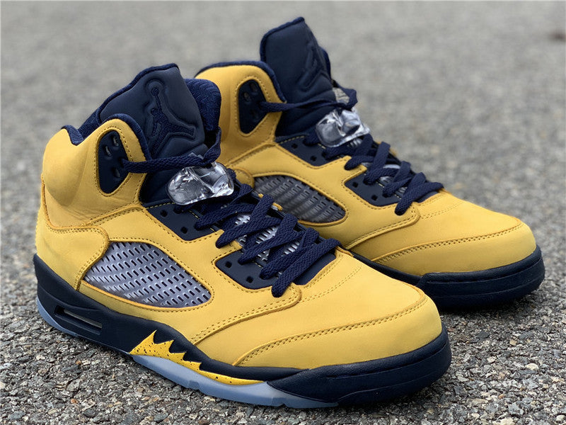 AIR JORDAN 5