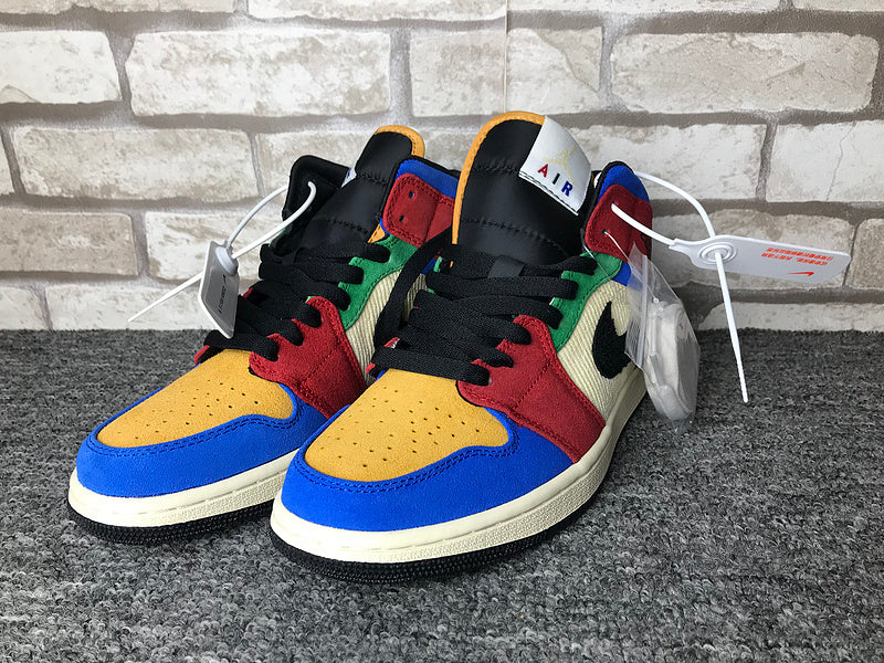 NIKE AIR JORDAN 1