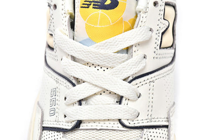 NEW BALANCE 550
