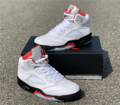 AIR JORDAN 5