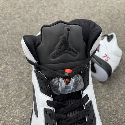 AIR JORDAN 5