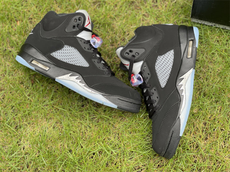 AIR JORDAN 5