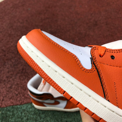 NIKE AIR JORDAN 1