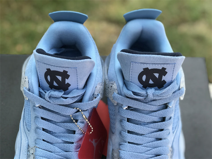 AIR JORDAN 4