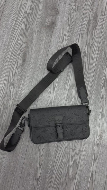 RIÑONERA LOUIS VUITTON